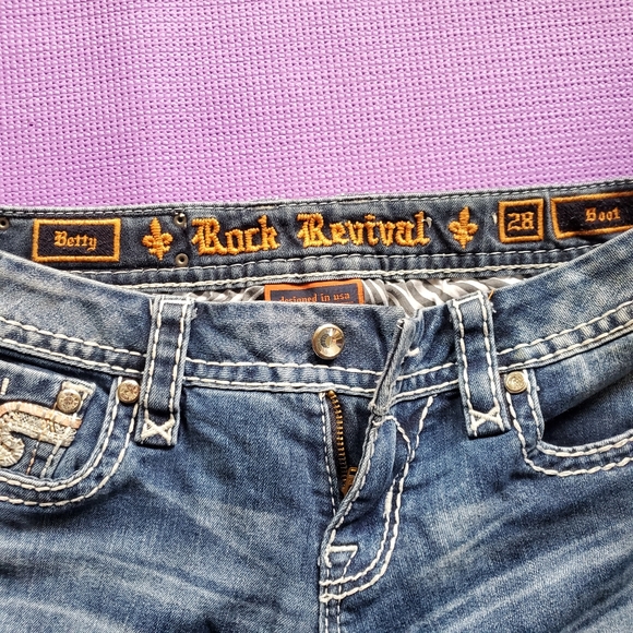 Rock Revival jeans - Picture 2 of 8